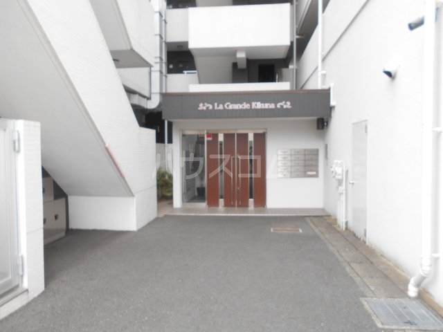 17/20 エントランス