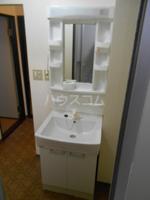 13/28 洗面