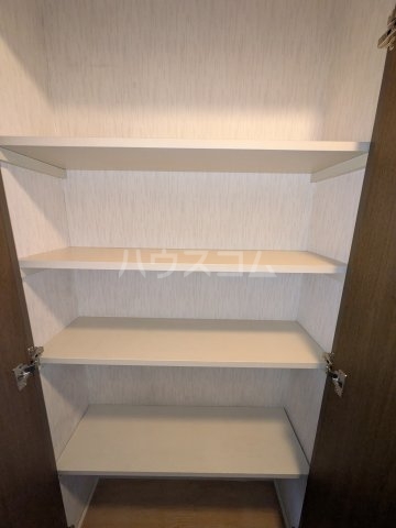 13/30 収納