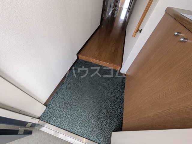 14/30 玄関