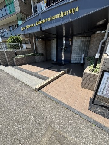 29/29 エントランス