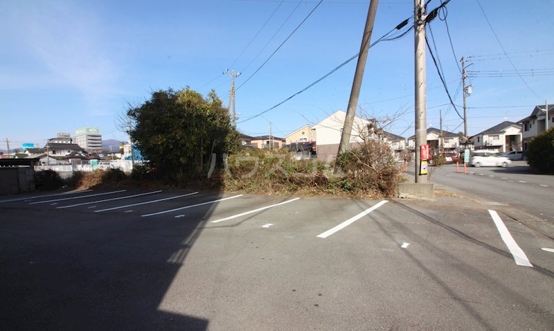 3/3 駐車場