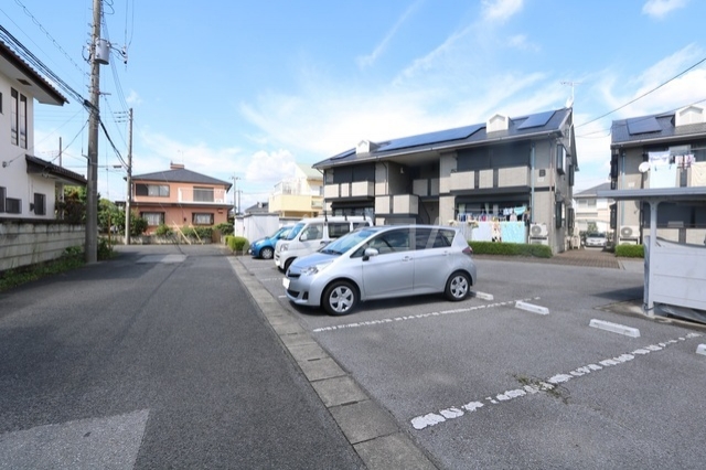 13/18 駐車場