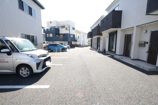 14/17 駐車場