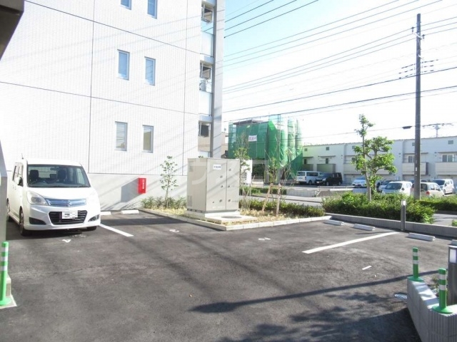 4/7 駐車場