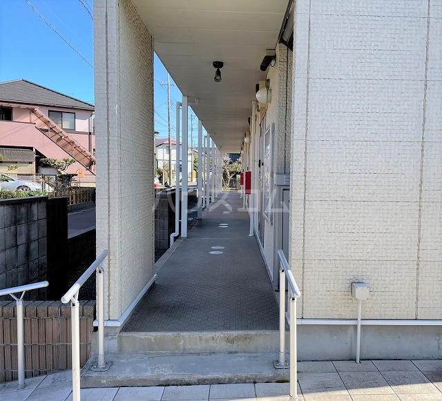 17/27 エントランス