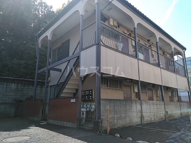 20/27 エントランス