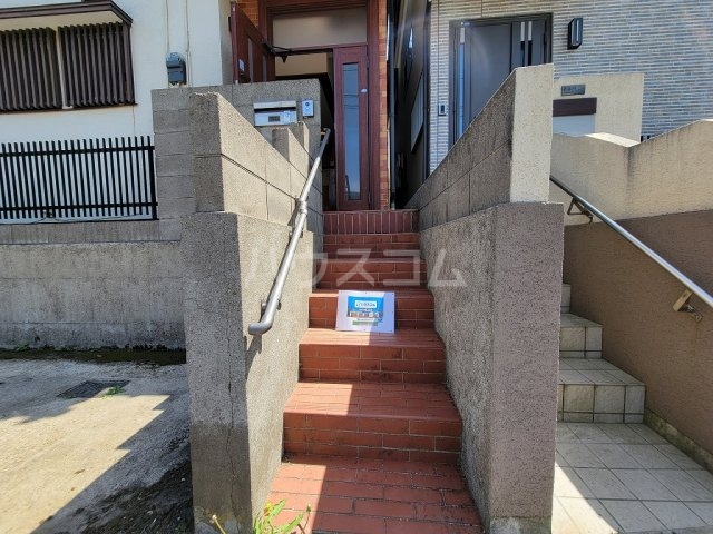 3/5 エントランス