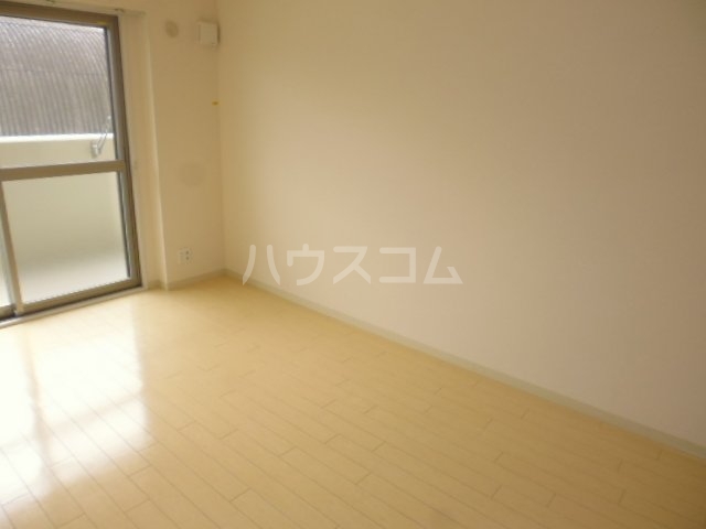 13/30 寝室