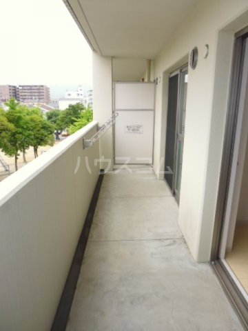 23/30 バルコニー