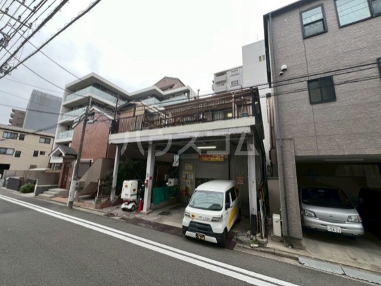 13/13 駐車場