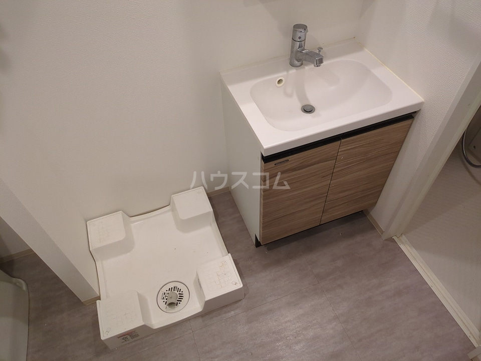 13/30 洗面