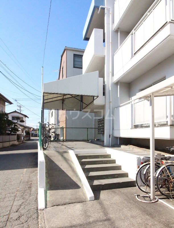 2/2 駐車場