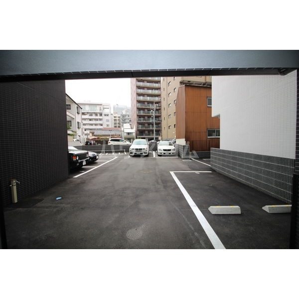 20/25 駐車場
