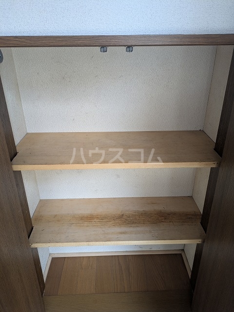 13/30 収納