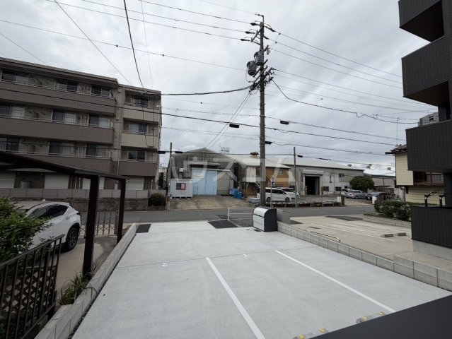 21/29 駐車場