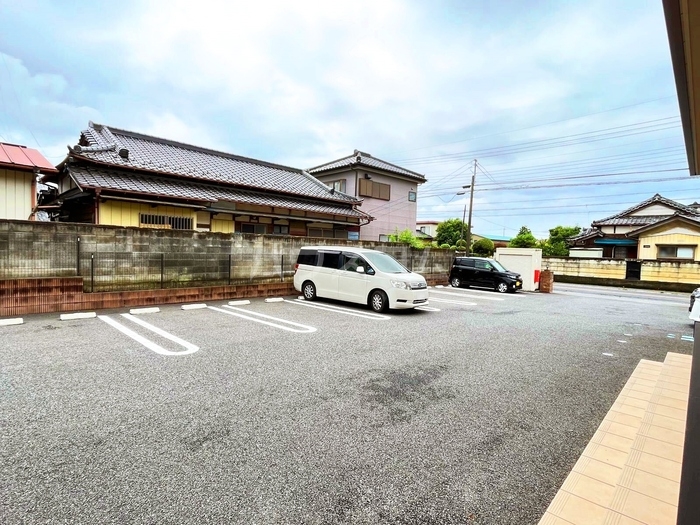 20/29 駐車場