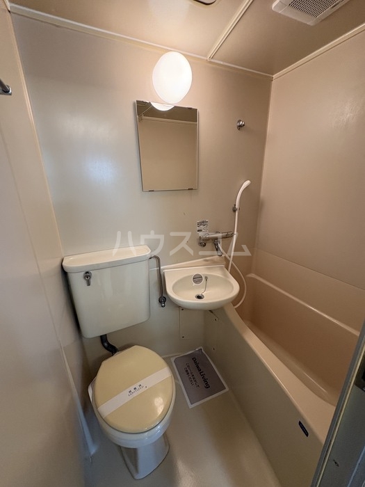 8/10 浴室