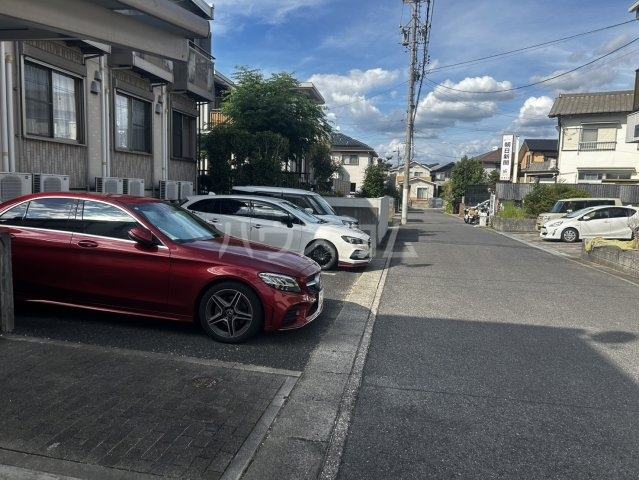 17/28 駐車場