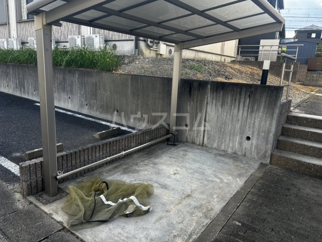 18/28 駐車場