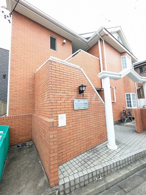 2/8 外観