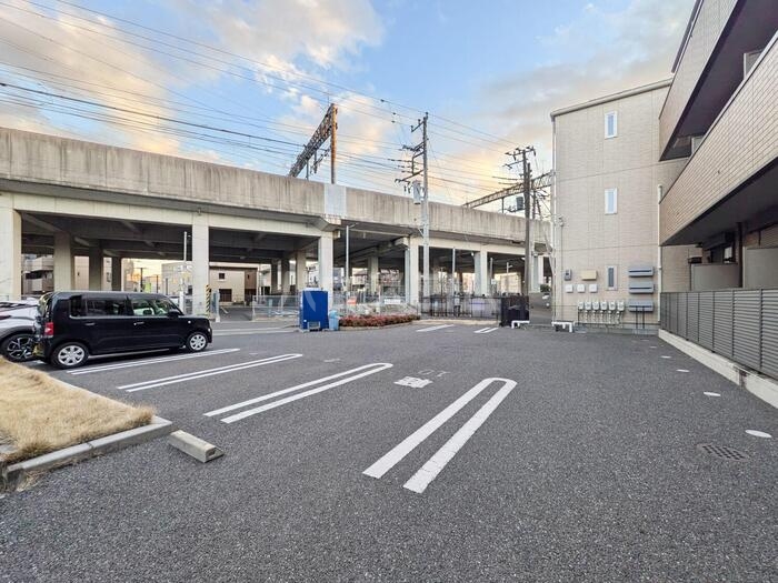 20/30 駐車場