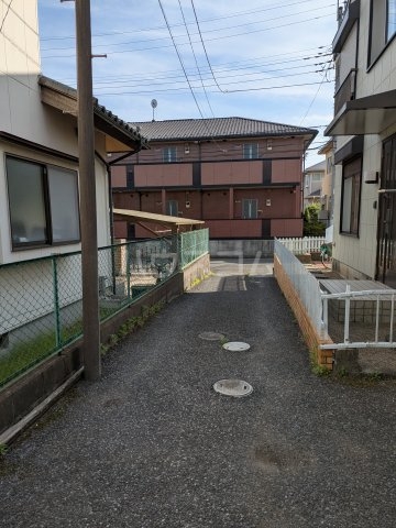 25/28 駐車場