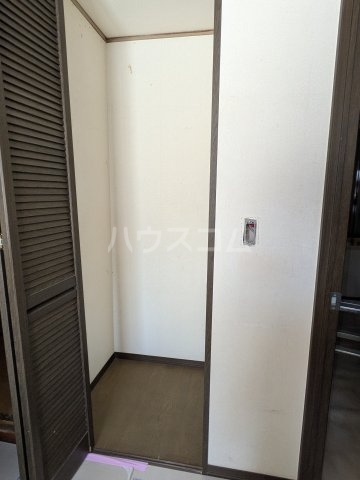 15/28 玄関