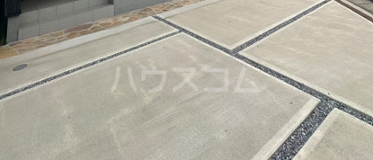 16/27 駐車場