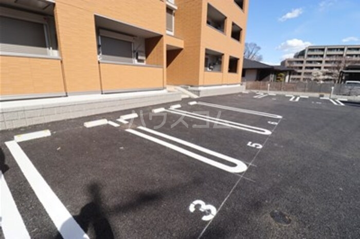 21/30 駐車場