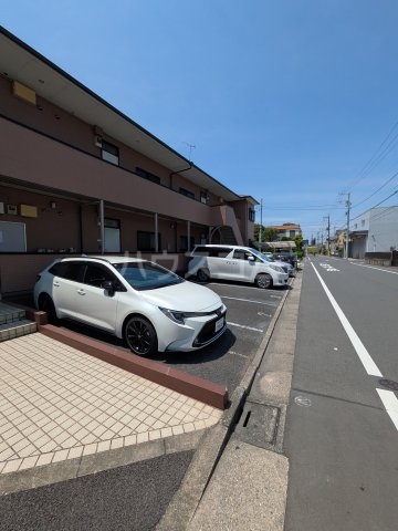 2/7 駐車場