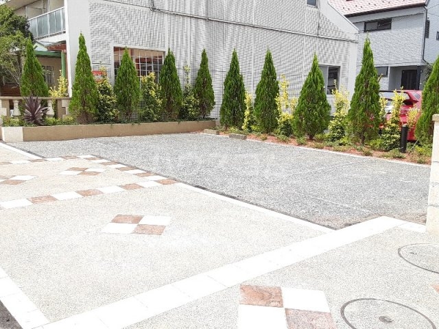 25/26 駐車場