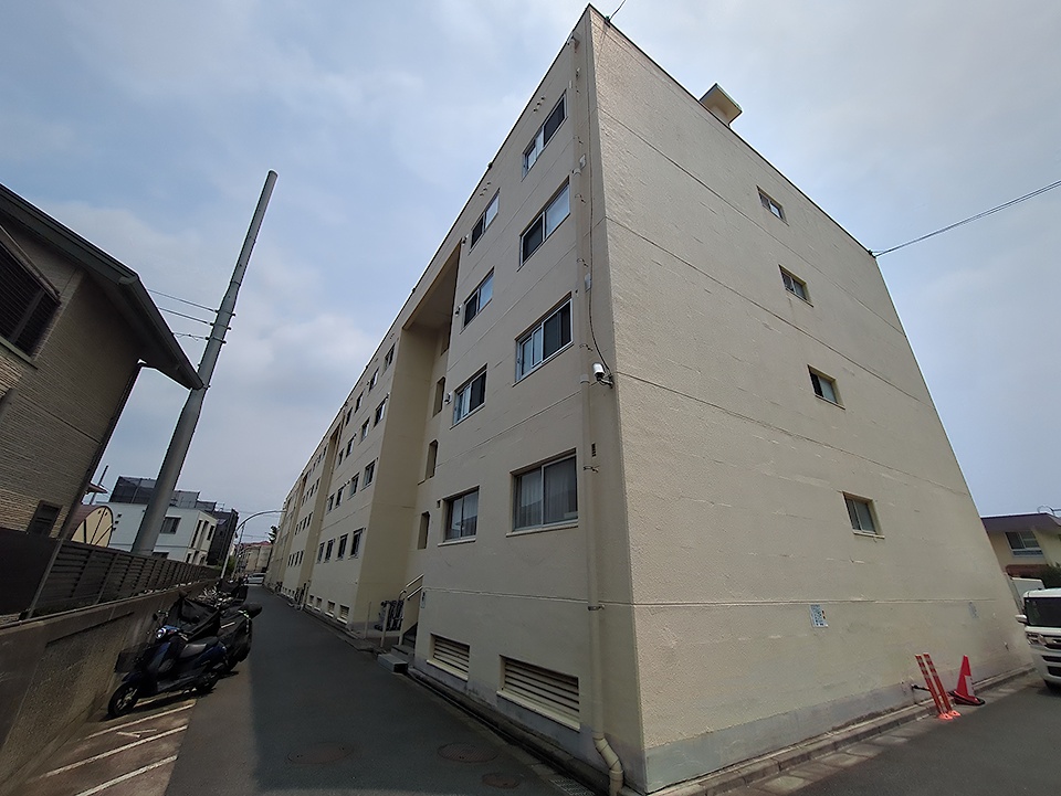 2/30 外観