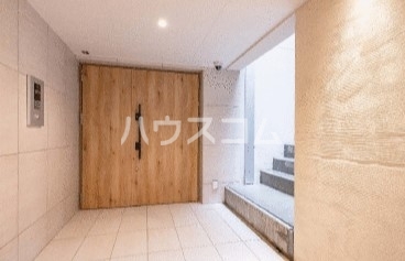 2/3 エントランス