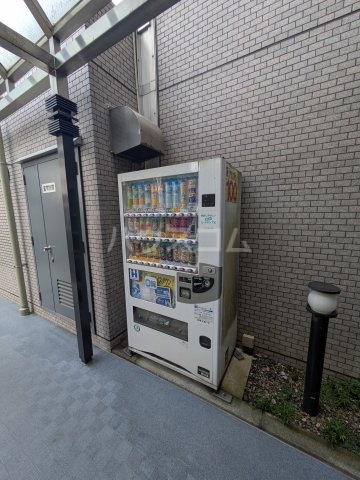 2/3 エントランス