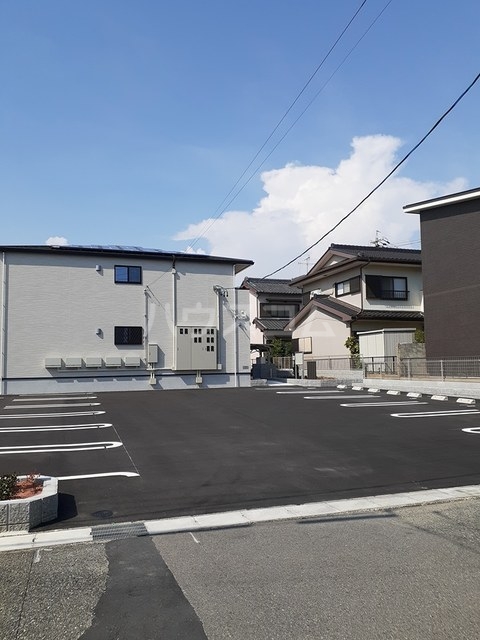 25/30 駐車場