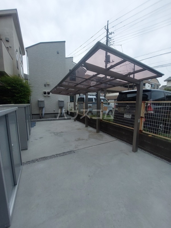 25/30 駐車場