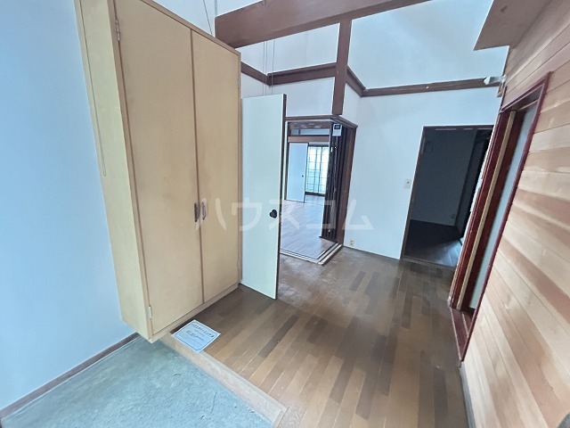 14/27 玄関