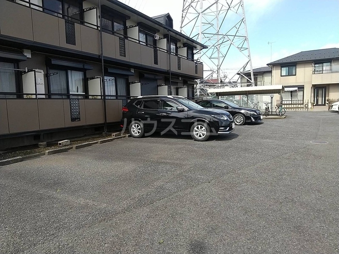 22/27 駐車場