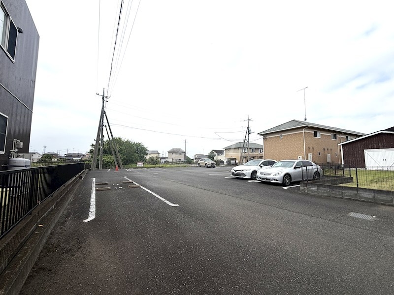 23/23 駐車場