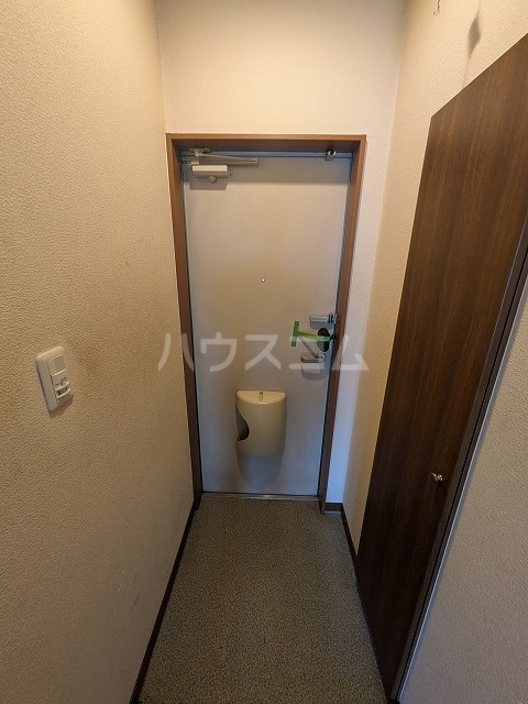 13/30 玄関