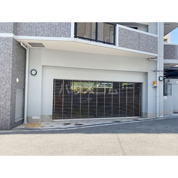 14/22 駐車場