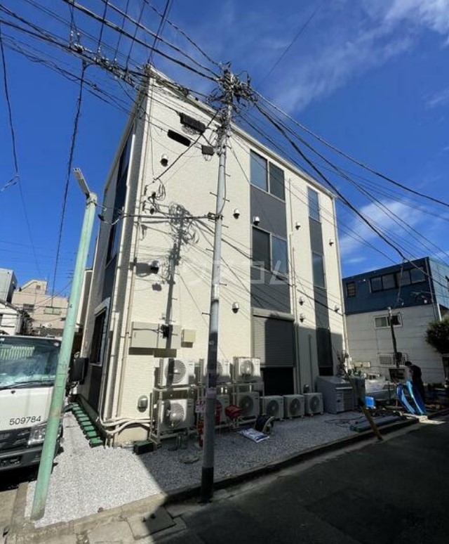 19/22 エントランス