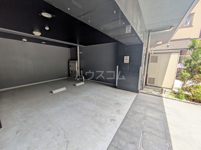 26/27 駐車場