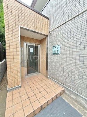 2/3 エントランス