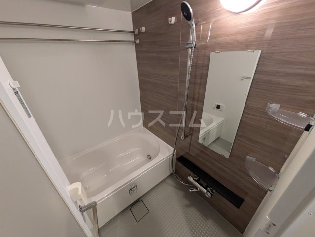 14/30 浴室