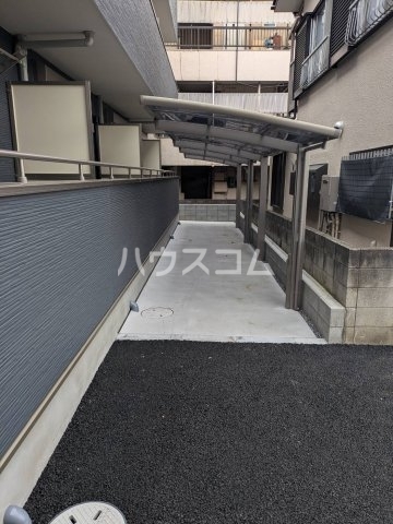 20/28 駐車場