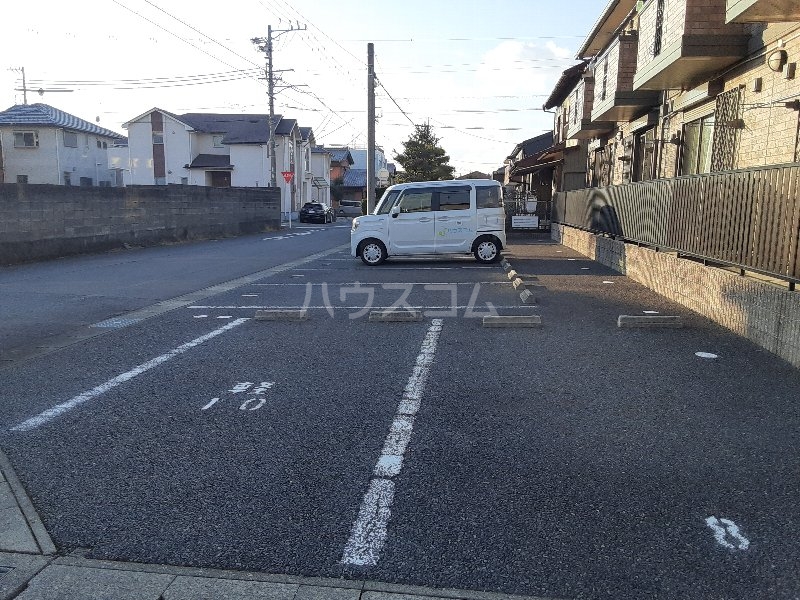 3/7 駐車場