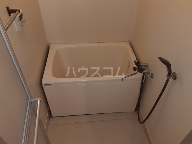 16/30 浴室