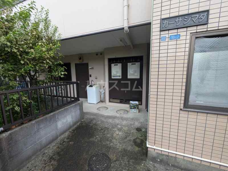 20/21 エントランス